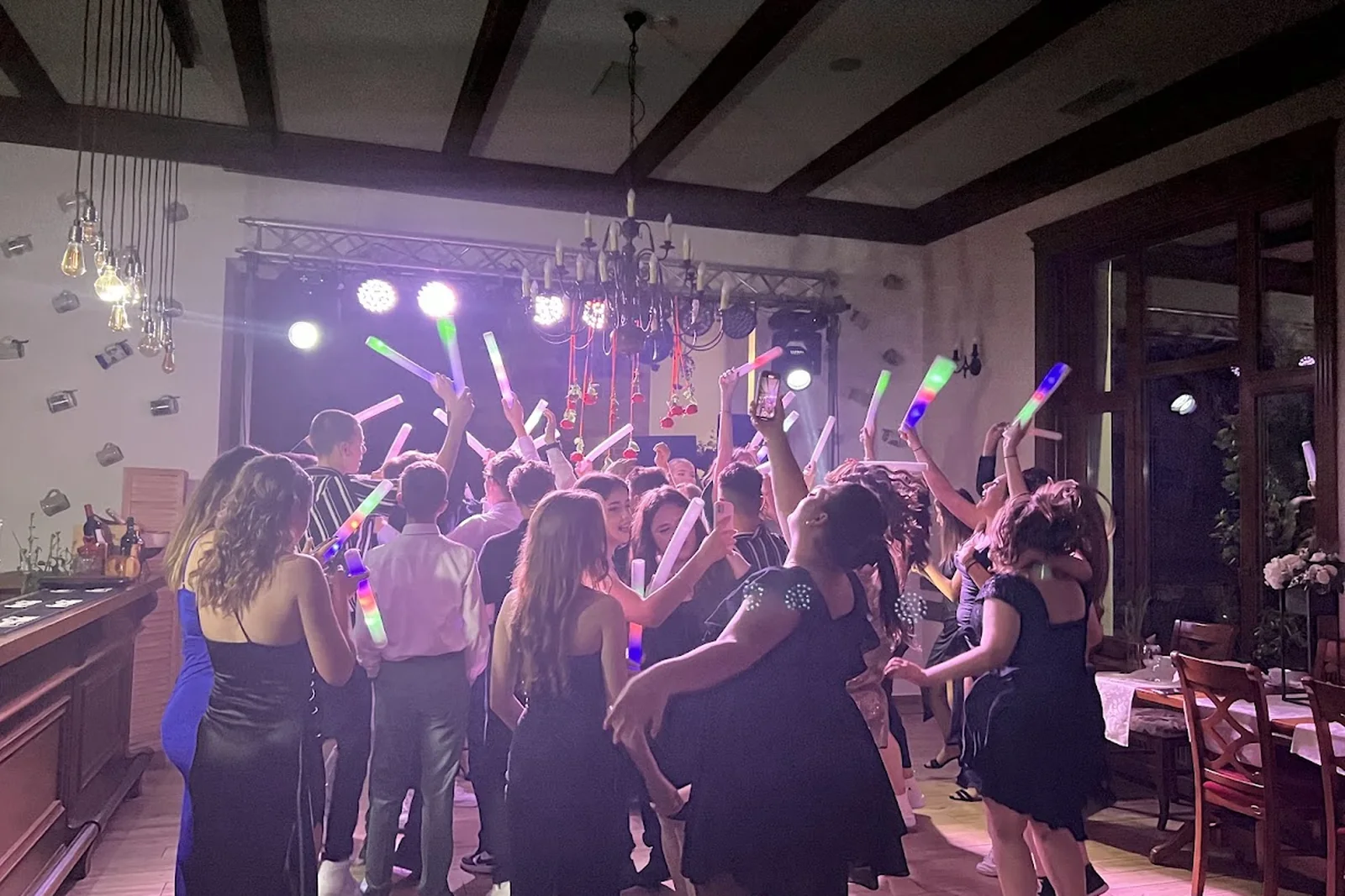 DJ Nick Arad – show pe ringul de dans la Salon Cris