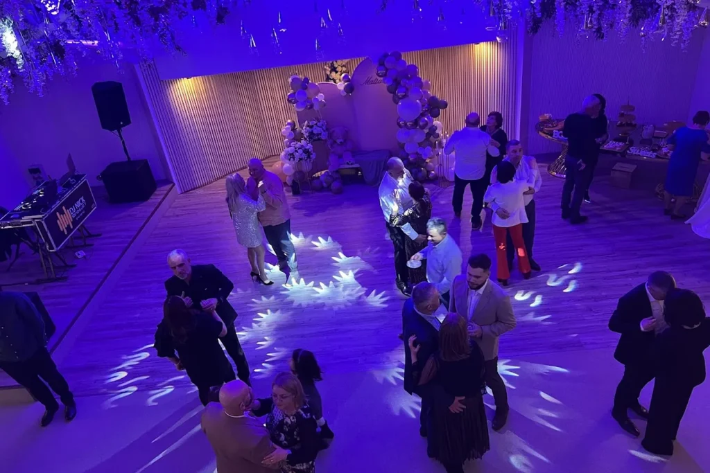 DJ Nick și invitații pe ringul de dans în Arad la The Eden